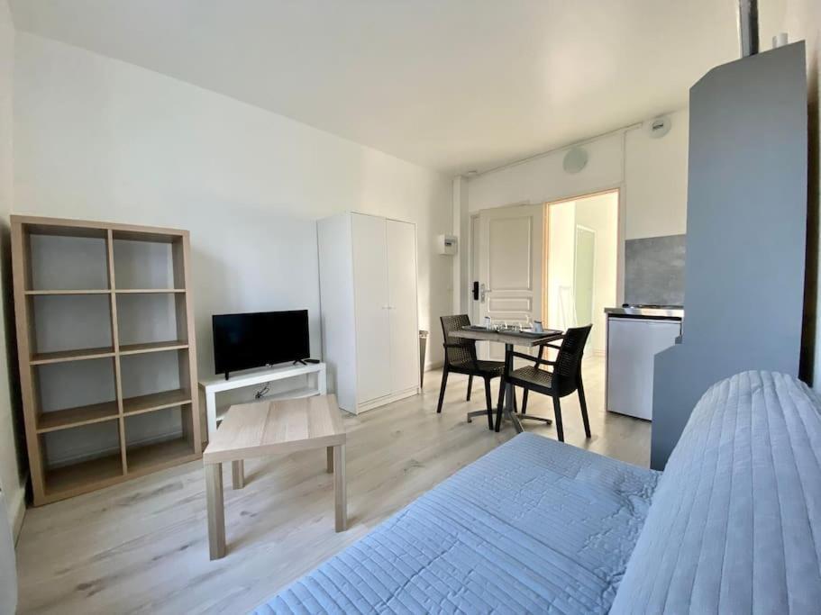 105 Studio Immeuble Perseverance Conflans-en-Jarnisy Extérieur photo